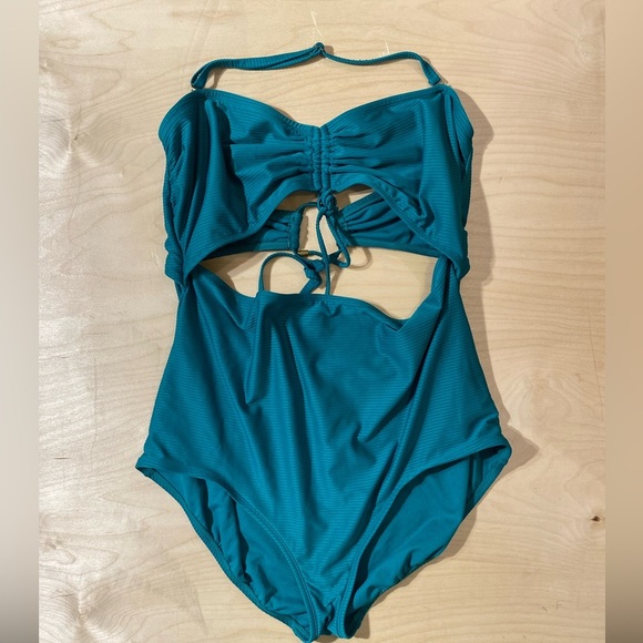 Time and Tru One Piece Swimsuit 3X (24W-26W) Green (IO) - Picture 6 of 16